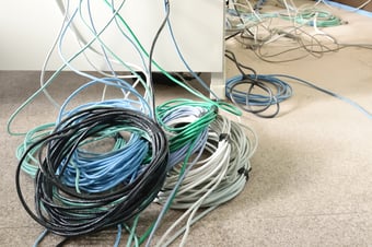 ビジネスフォンのLAN工事にはさらなる上級資格が必要となる