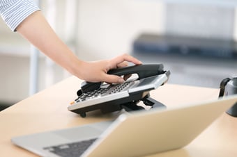 セキュリティ機能のあるビジネスフォン導入でどう変わる？