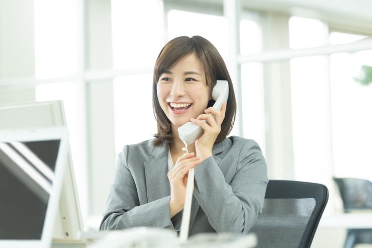 「話中転送」で大事な顧客からの電話も取りこぼさない！